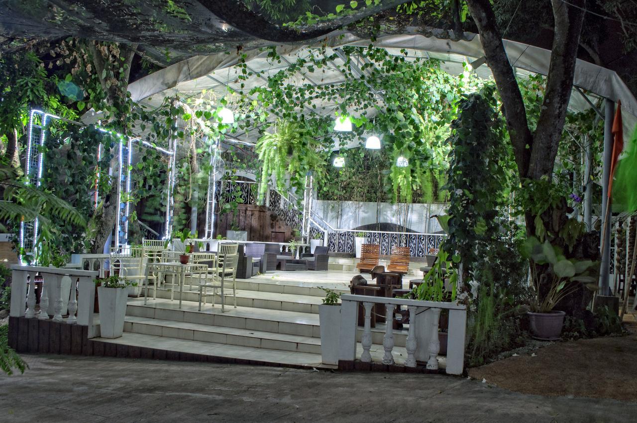 Luljetta'S Place Garden Suites Antipolo Exterior foto